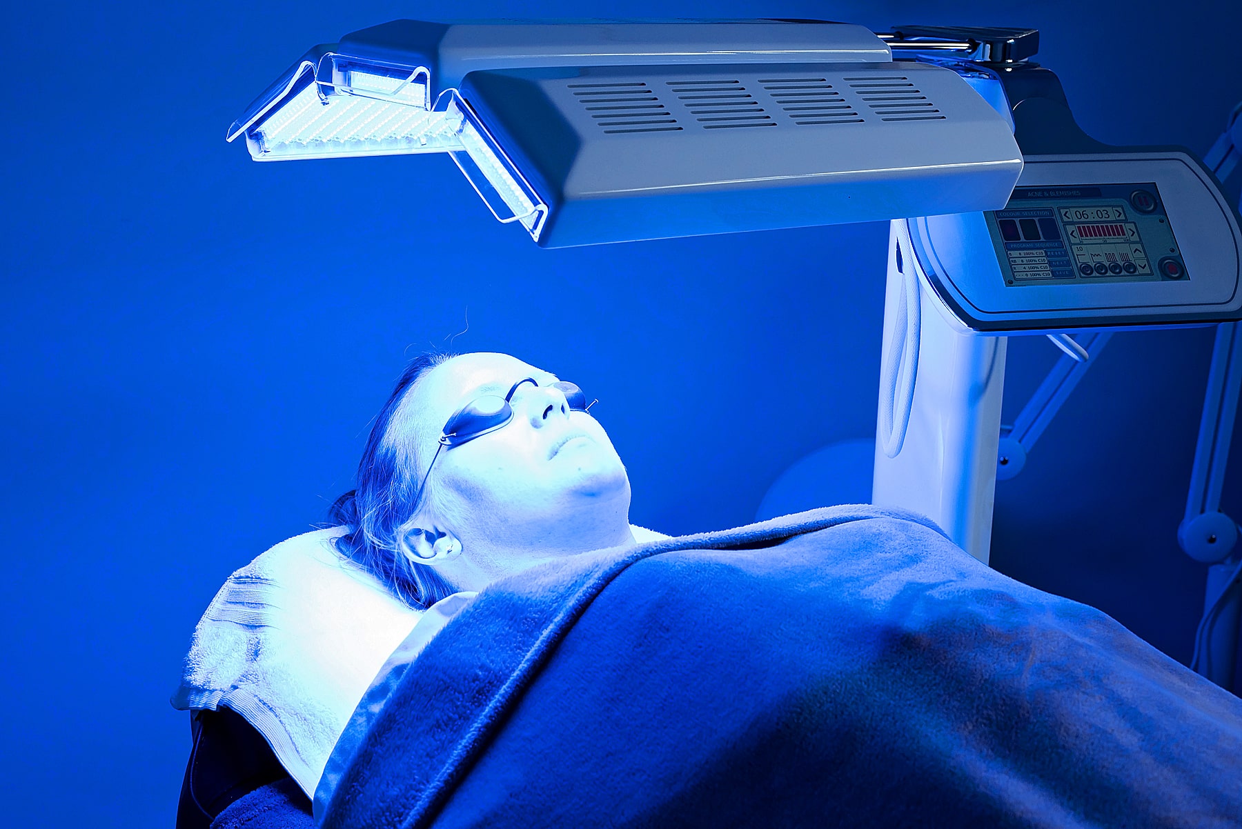 LED light therapy for skin