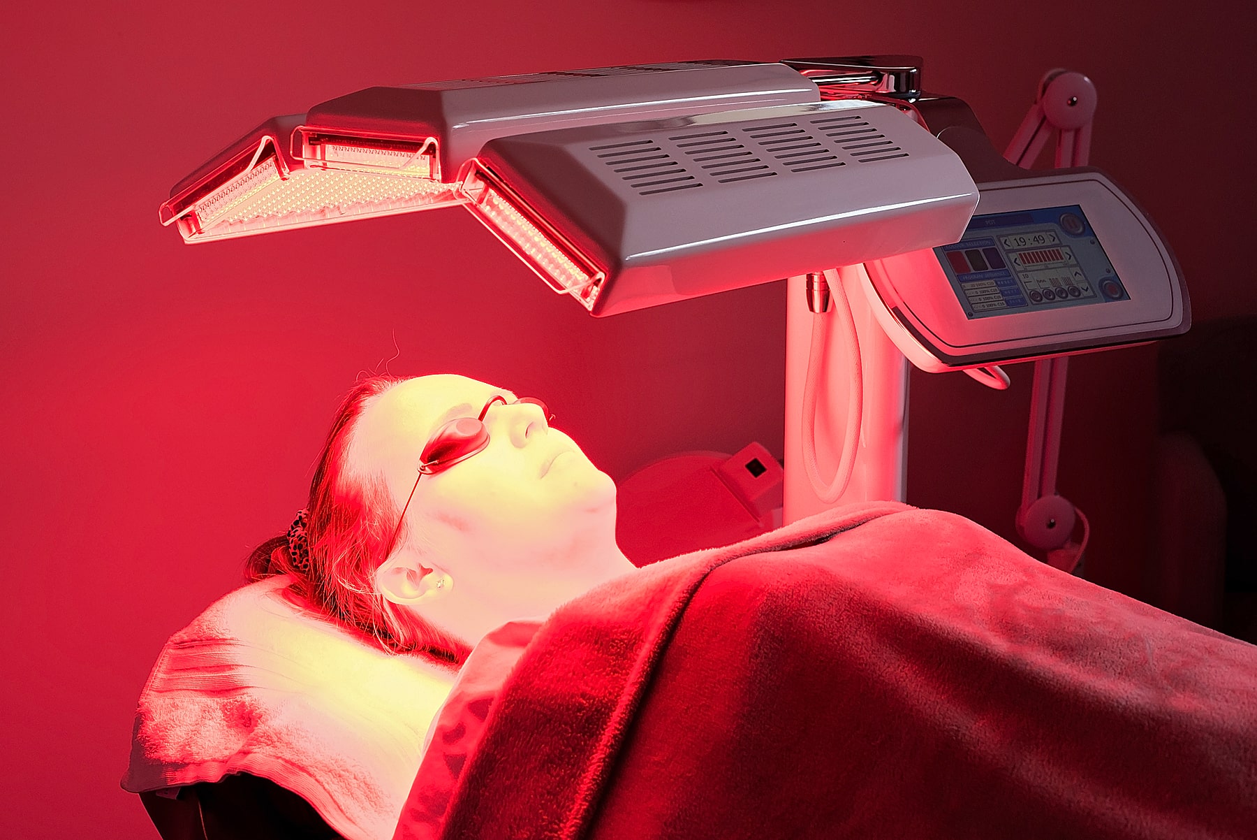 photodynamic-therapy-pdt-metvix-skin-treatment